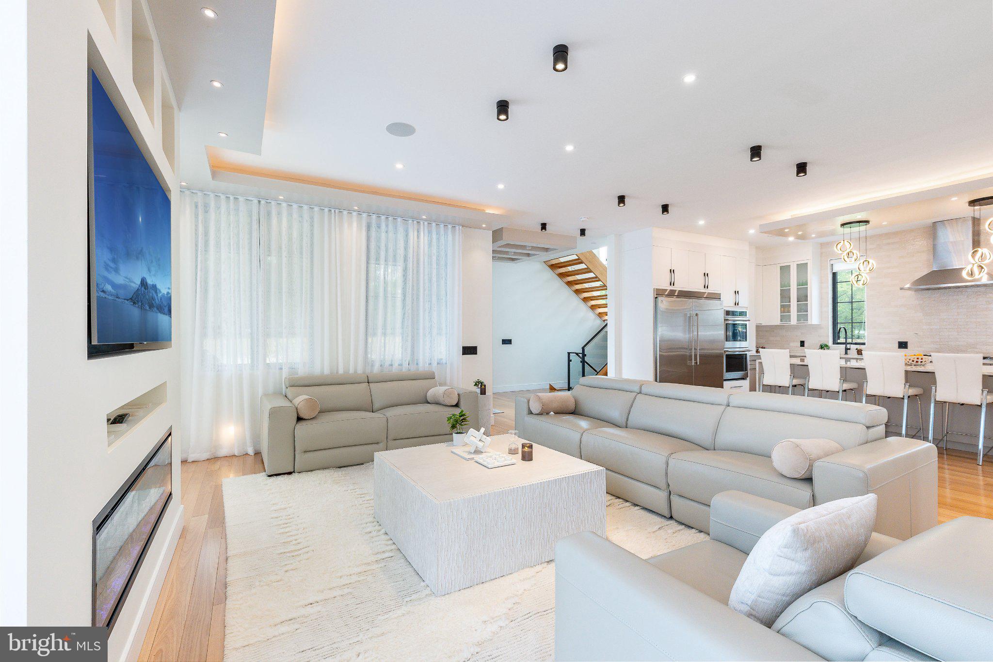 9739 Krewstown Road Philadelphia, PA 19115 - Photo 19 of 84 Modern elegance in a bright space.