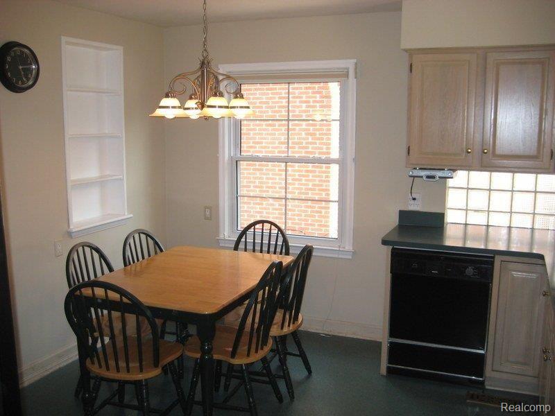 1221 Whittier 012-001.jpg