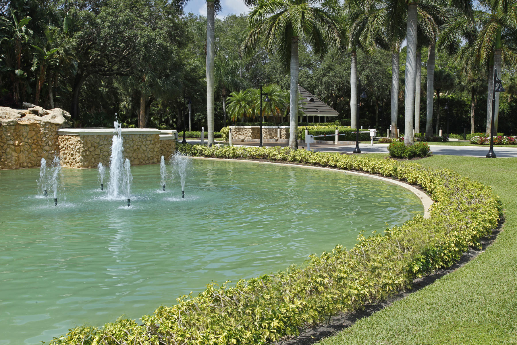 1846 Southwest 17th Street Boca Raton, FL 33486 - Photo 31 of 37 With water feature
