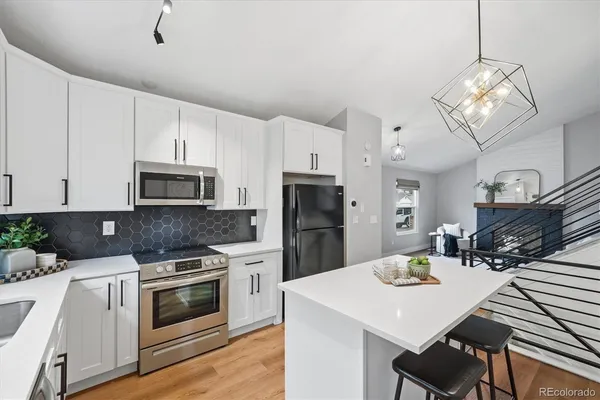 $525,000 | 4800 South Tabor Street, Morrison, CO 80465
