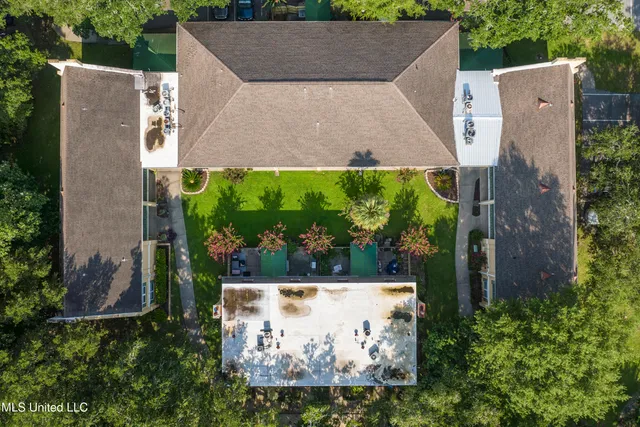 $72,000 | 3310 Washington Avenue, Unit 1311, Pascagoula, MS 39581