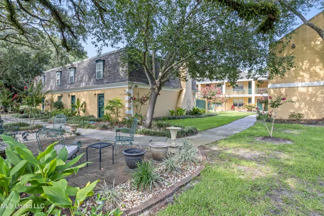 $72,000 | 3310 Washington Avenue, Unit 1311, Pascagoula, MS 39581