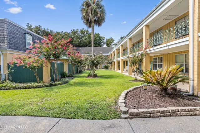 $72,000 | 3310 Washington Avenue, Unit 1311, Pascagoula, MS 39581