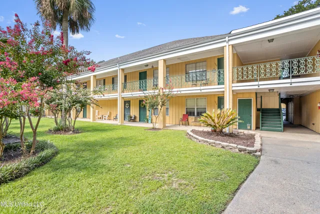$72,000 | 3310 Washington Avenue, Unit 1311, Pascagoula, MS 39581