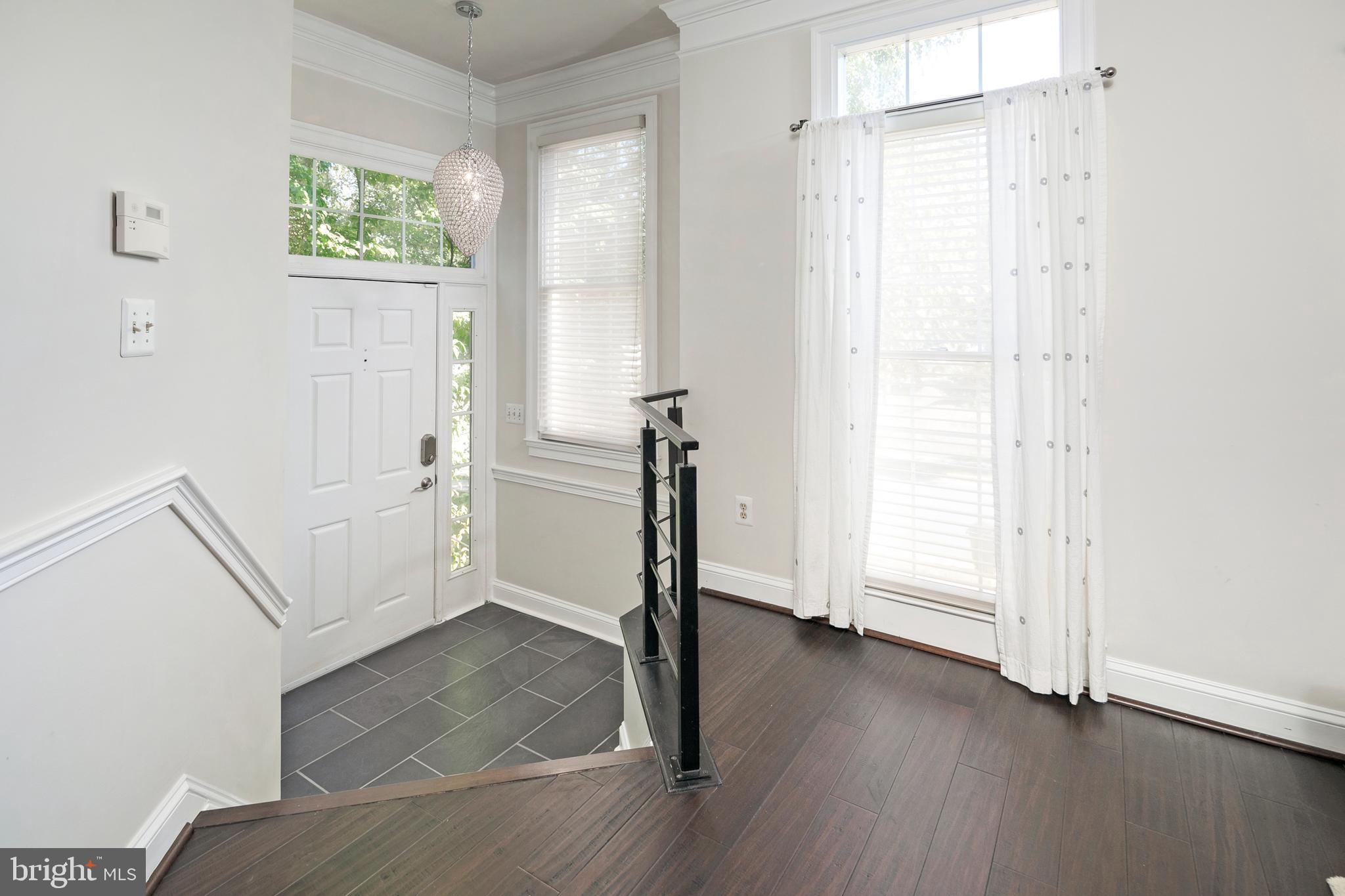 1340 Sundial Drive Reston, VA 20194 - Photo 3 of 38 Welcoming foyer