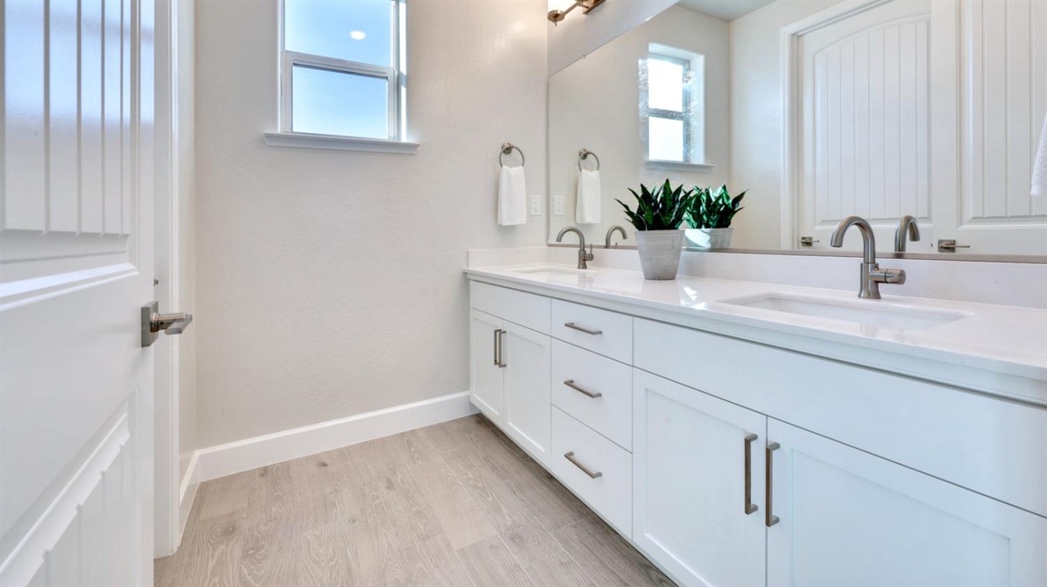 951 Talus Way South Madera, CA 93636 - Photo 28 of 36