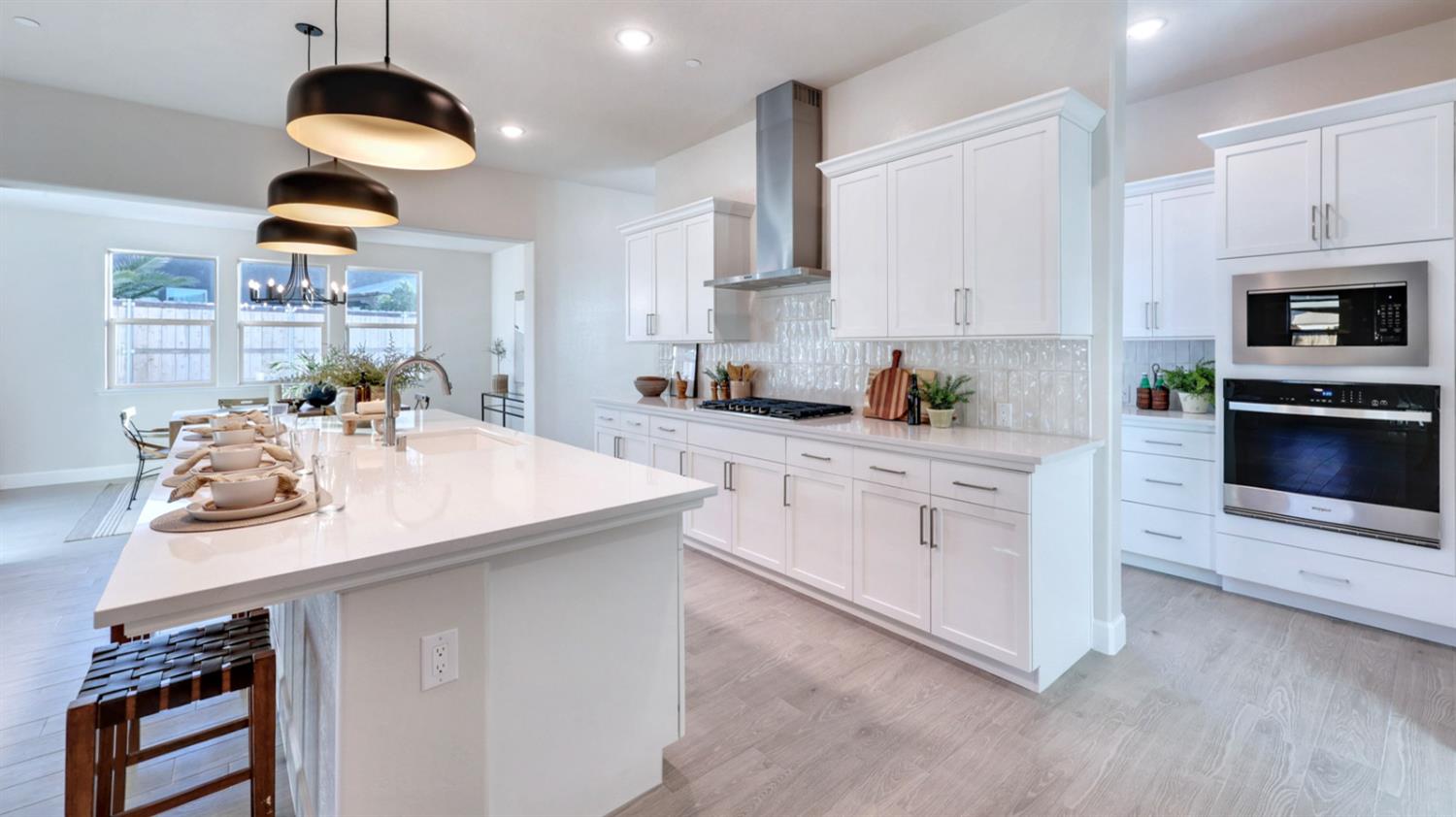 951 Talus Way South Madera, CA 93636 - Photo 8 of 36