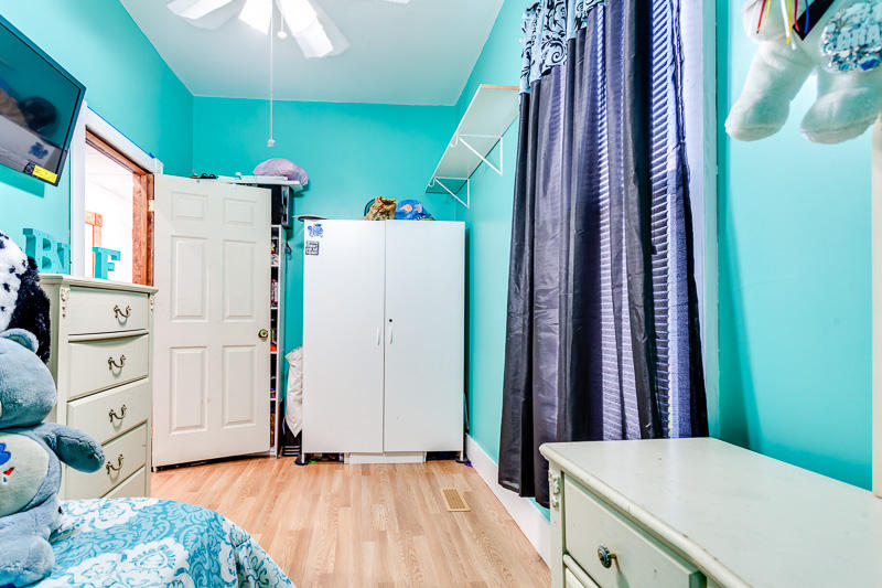 312 Beets Street Clinton, TN 37716 - Photo 9 of 23 009-SMALL