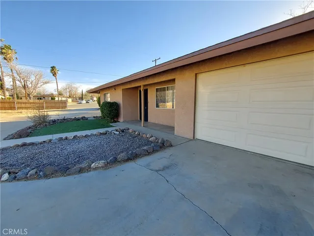 $390,000 | 56164-56164 Papago Trail, Yucca Valley, CA 92284