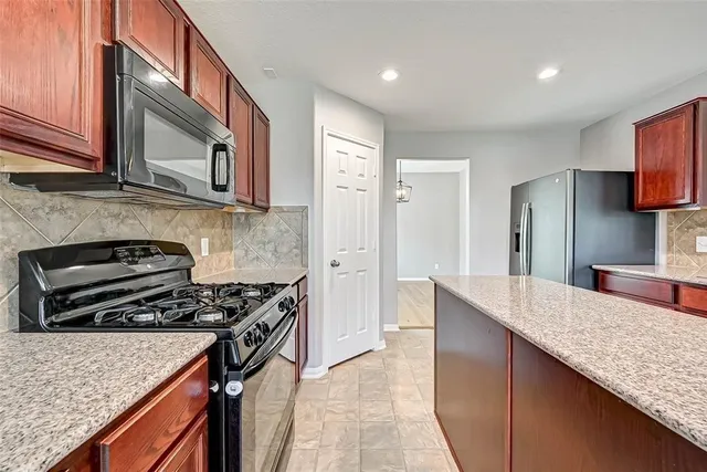 $2,400 | 19014 Rion Hill Court, Cypress, TX 77429