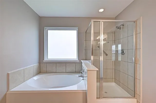 $2,400 | 19014 Rion Hill Court, Cypress, TX 77429