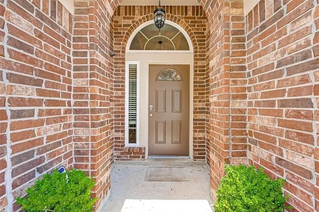 $2,400 | 19014 Rion Hill Court, Cypress, TX 77429