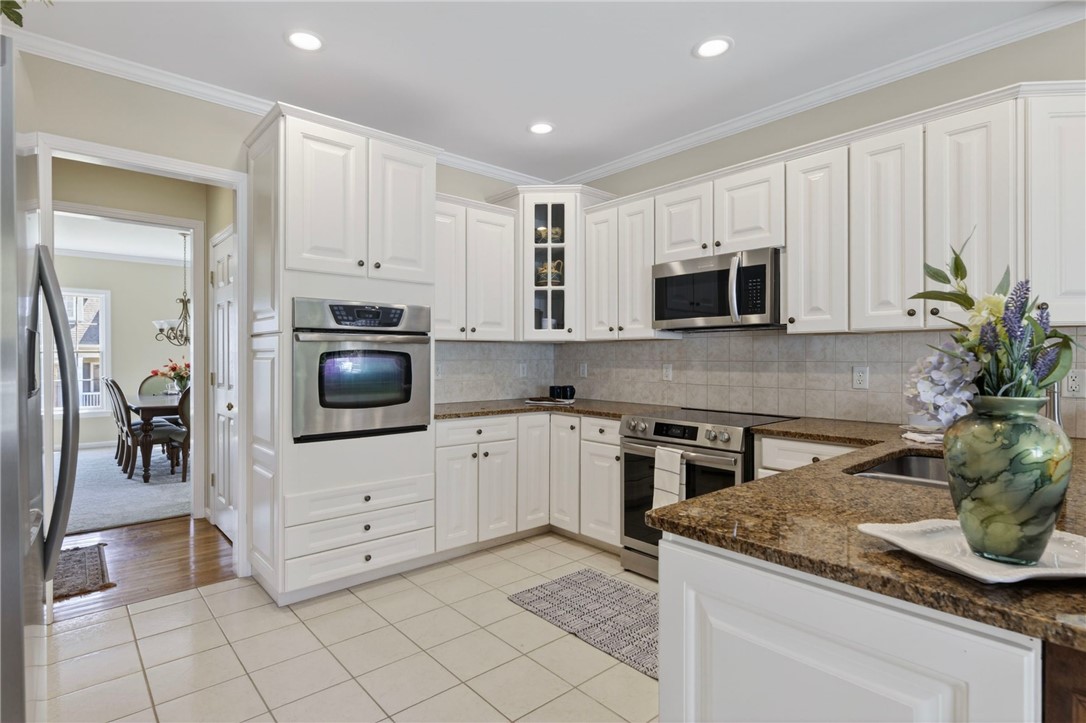 25 Southern View Drive Narragansett, RI 02882 - Photo 14 of 48