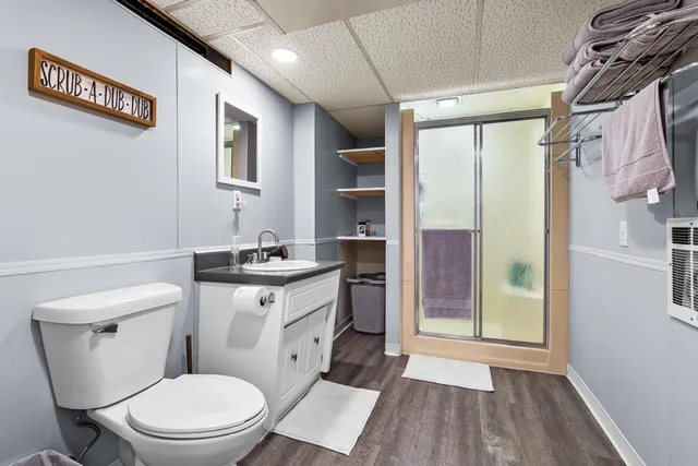 $382,500 | 3912 Wildwood Drive, Manitowoc, WI 54220