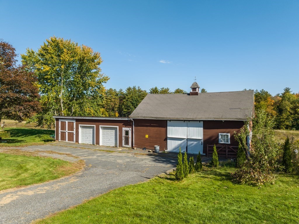 375 Leyden Road Greenfield, MA 01301 - Photo 4 of 40 Gallery Image 4