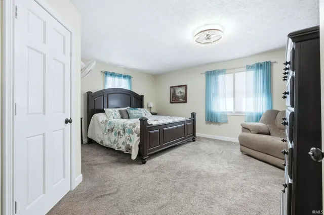 $1,200,000 | 2340 East 125 North, Albion, IN 46701