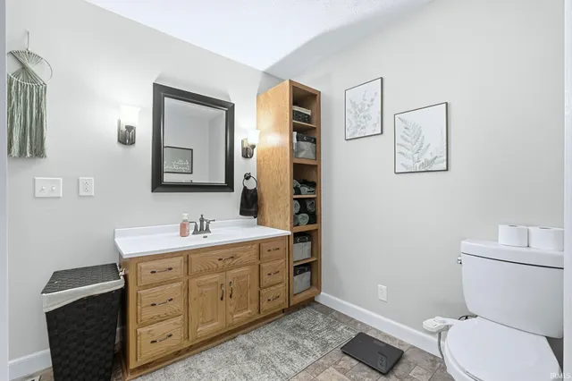 $1,200,000 | 2340 East 125 North, Albion, IN 46701