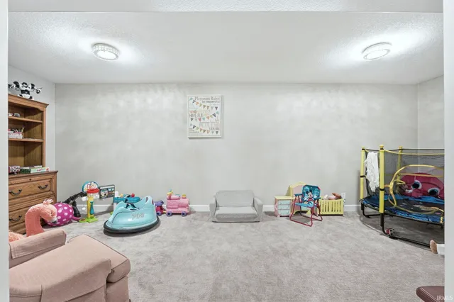 $1,200,000 | 2340 East 125 North, Albion, IN 46701