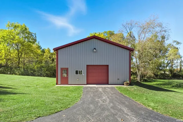 $1,200,000 | 2340 East 125 North, Albion, IN 46701
