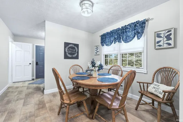 $1,200,000 | 2340 East 125 North, Albion, IN 46701