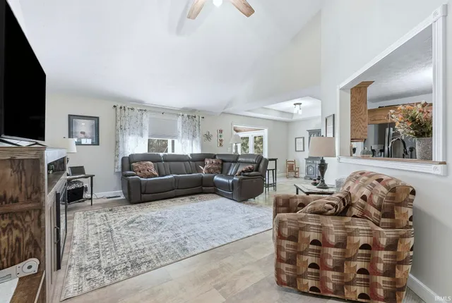 $1,200,000 | 2340 East 125 North, Albion, IN 46701