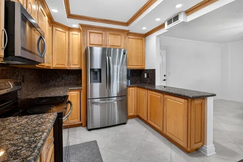 $535,000 | 405 North Ocean Boulevard, Unit 507, Pompano Beach, FL 33062