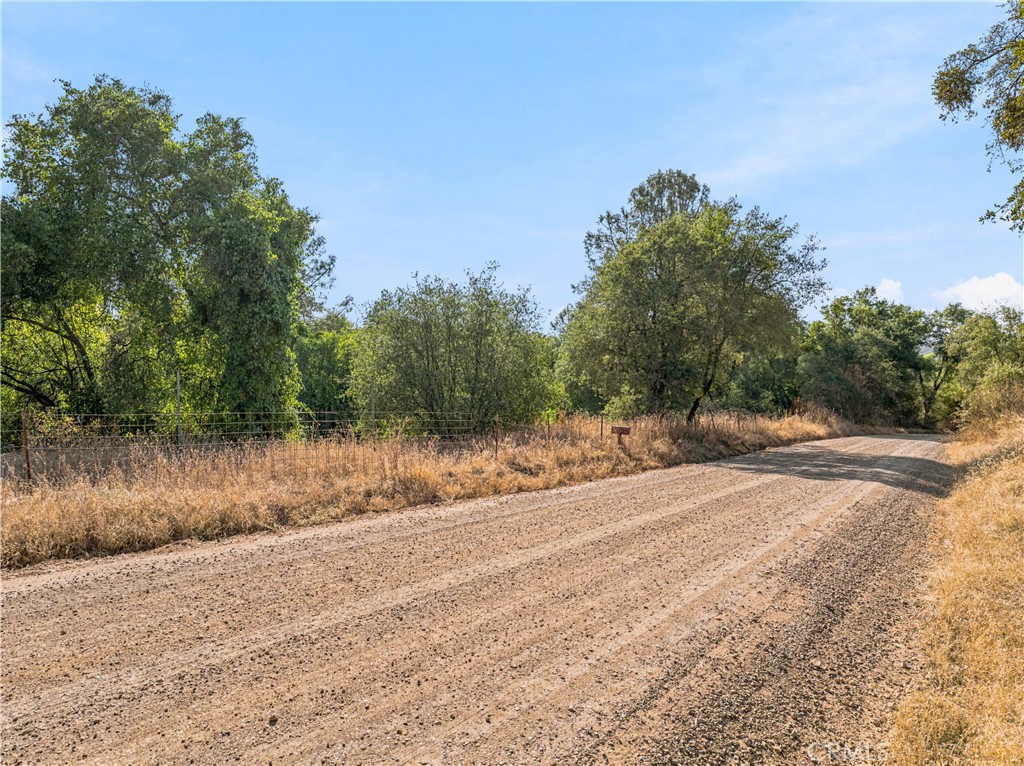 8321 Hunters Valley Road Mariposa, CA 95338 - Photo 3 of 17 Gallery Image 3