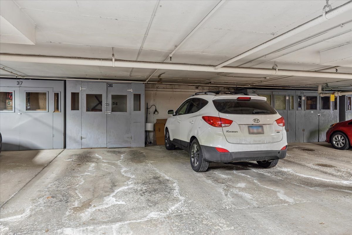 6425 Clarendon Hills Road, Unit 211 Willowbrook, IL 60527 - Photo 24 of 25