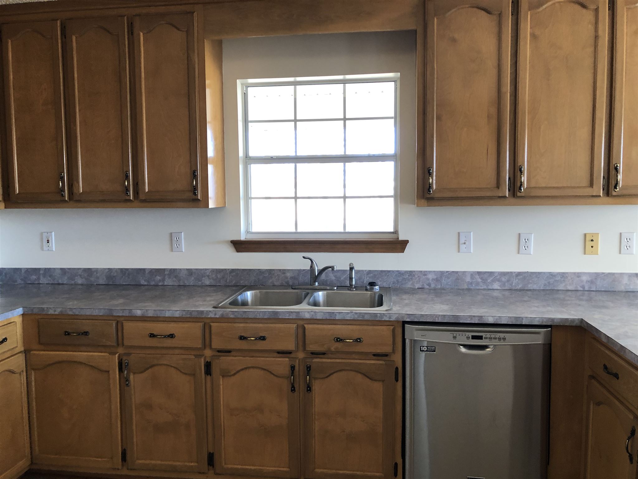 16677 Thompson Road Loxley, AL 36551 - Photo 26 of 31 Kitchen appliances remain