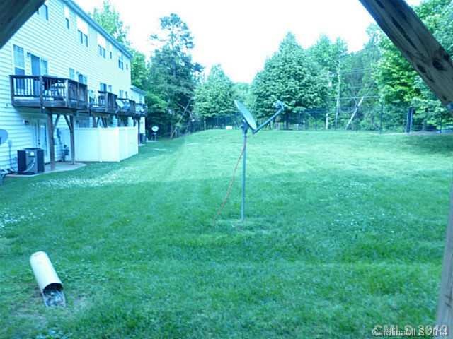 2814 Avalon Loop Road, Unit 2814 Charlotte, NC 28269 - Photo 2 of 7 a house view with a garden space
