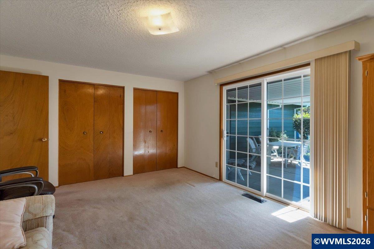 1465 Thompson Road Woodburn, OR 97071 - Photo 25 of 34 Gallery Image 25