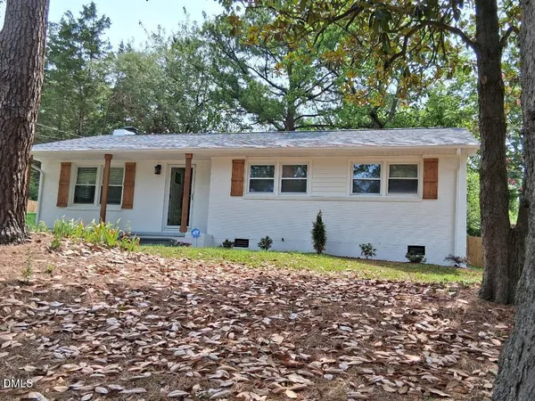 $1,799 | 829 Greenwich Street, Raleigh, NC 27610