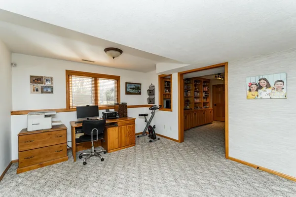 $630,000 | 2112 Alice Lane Southwest, Rochester, MN 55902