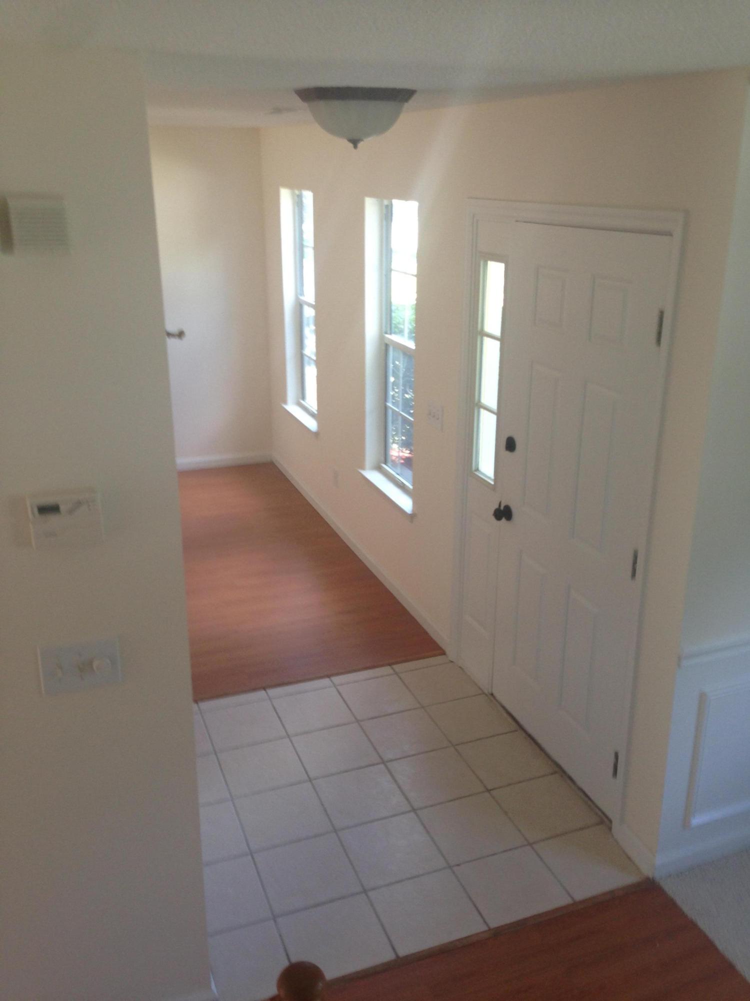 1313 Balcome Road Mount Pleasant, SC 29466 - Photo 4 of 10 balcome hallway