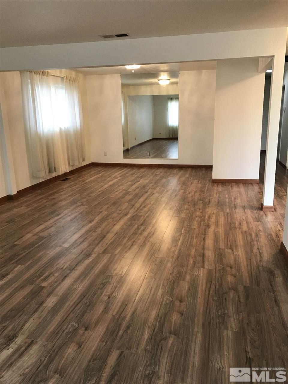 3845 Chelsea Square Reno, NV 89509 - Photo 8 of 17 Photo 8