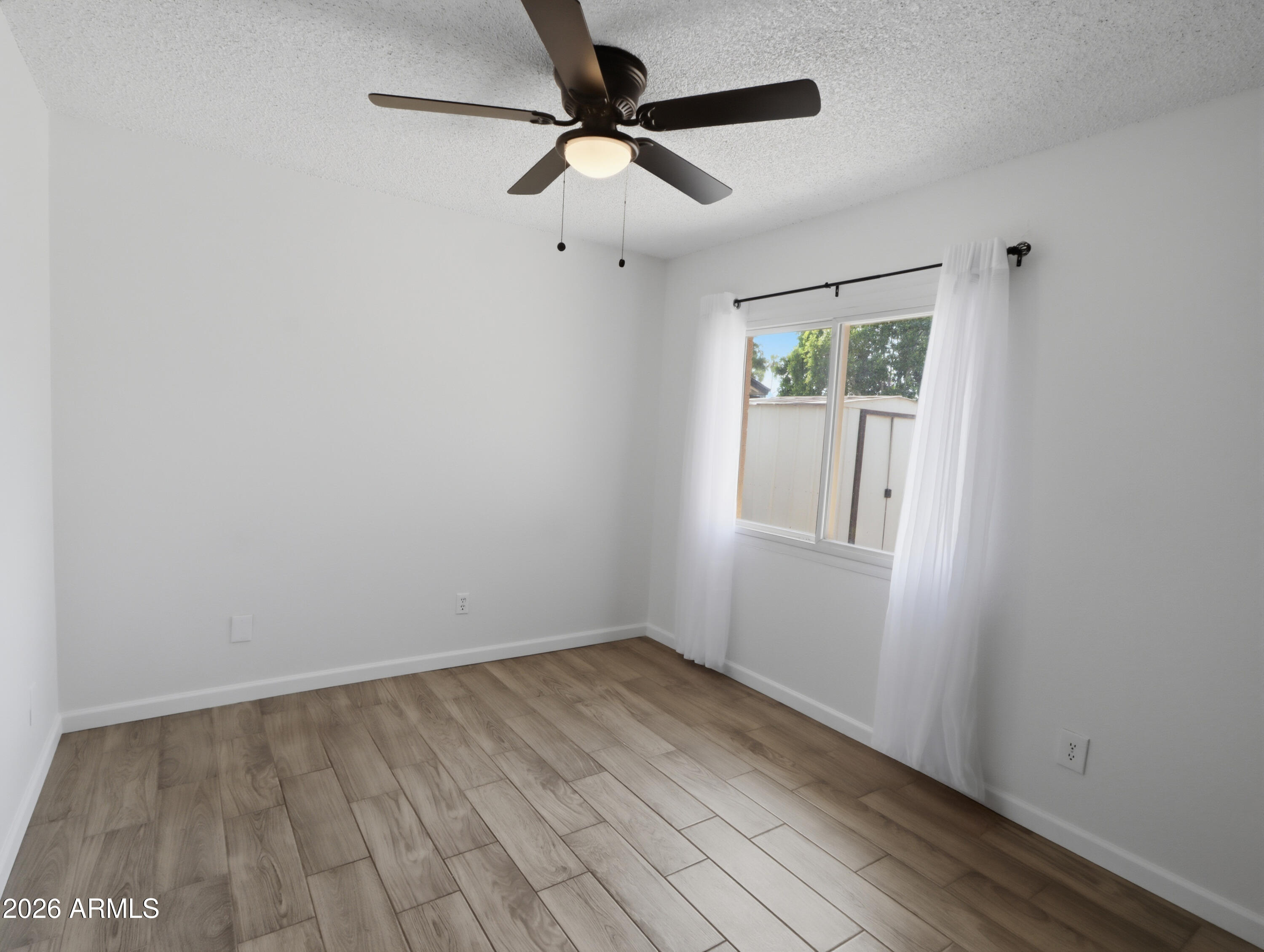 3749 West Dailey Street Phoenix, AZ 85053 - Photo 21 of 38 Dailey-21
