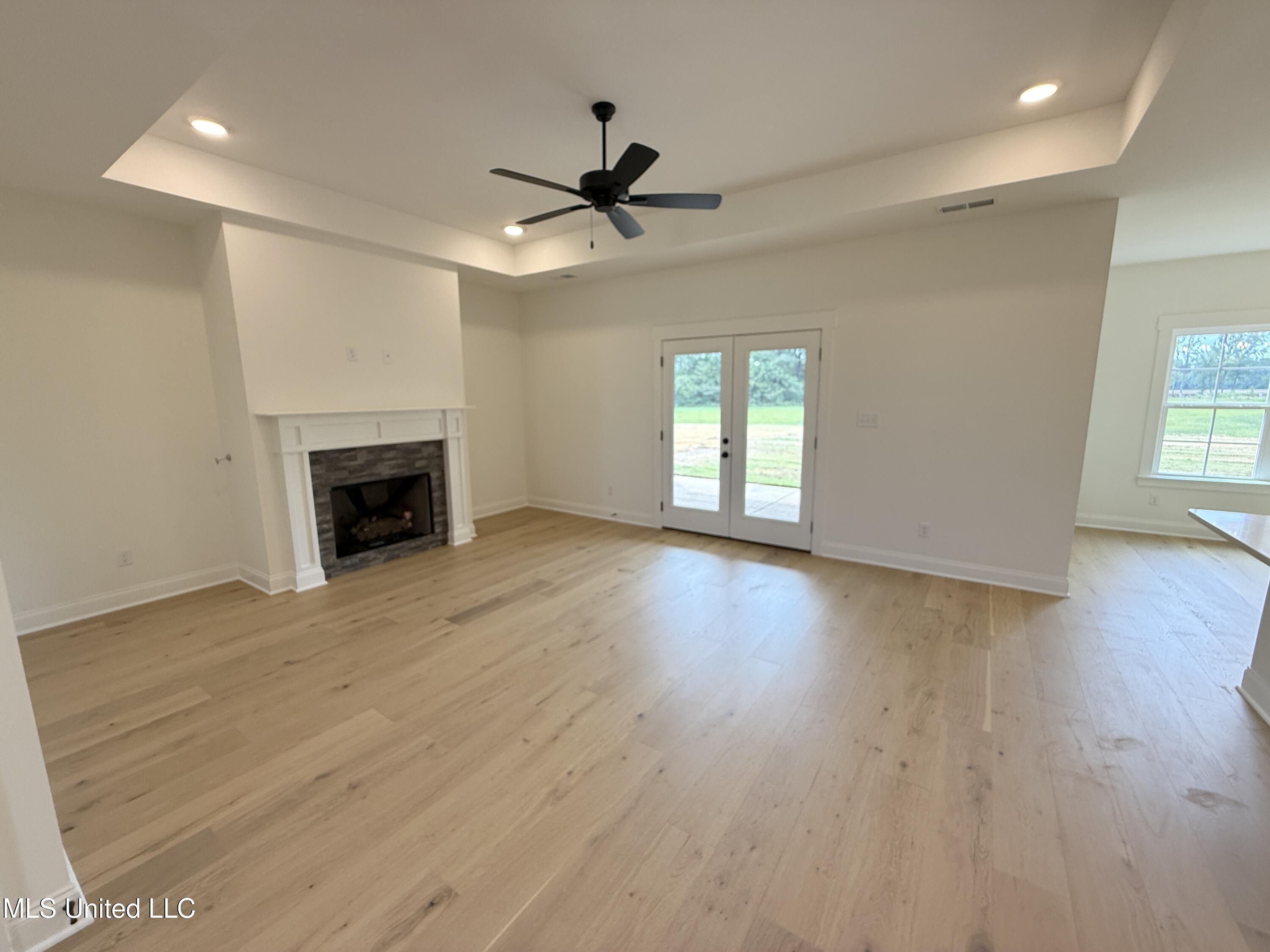 809 Wells Drive Hernando, MS 38632 - Photo 6 of 46 Teak