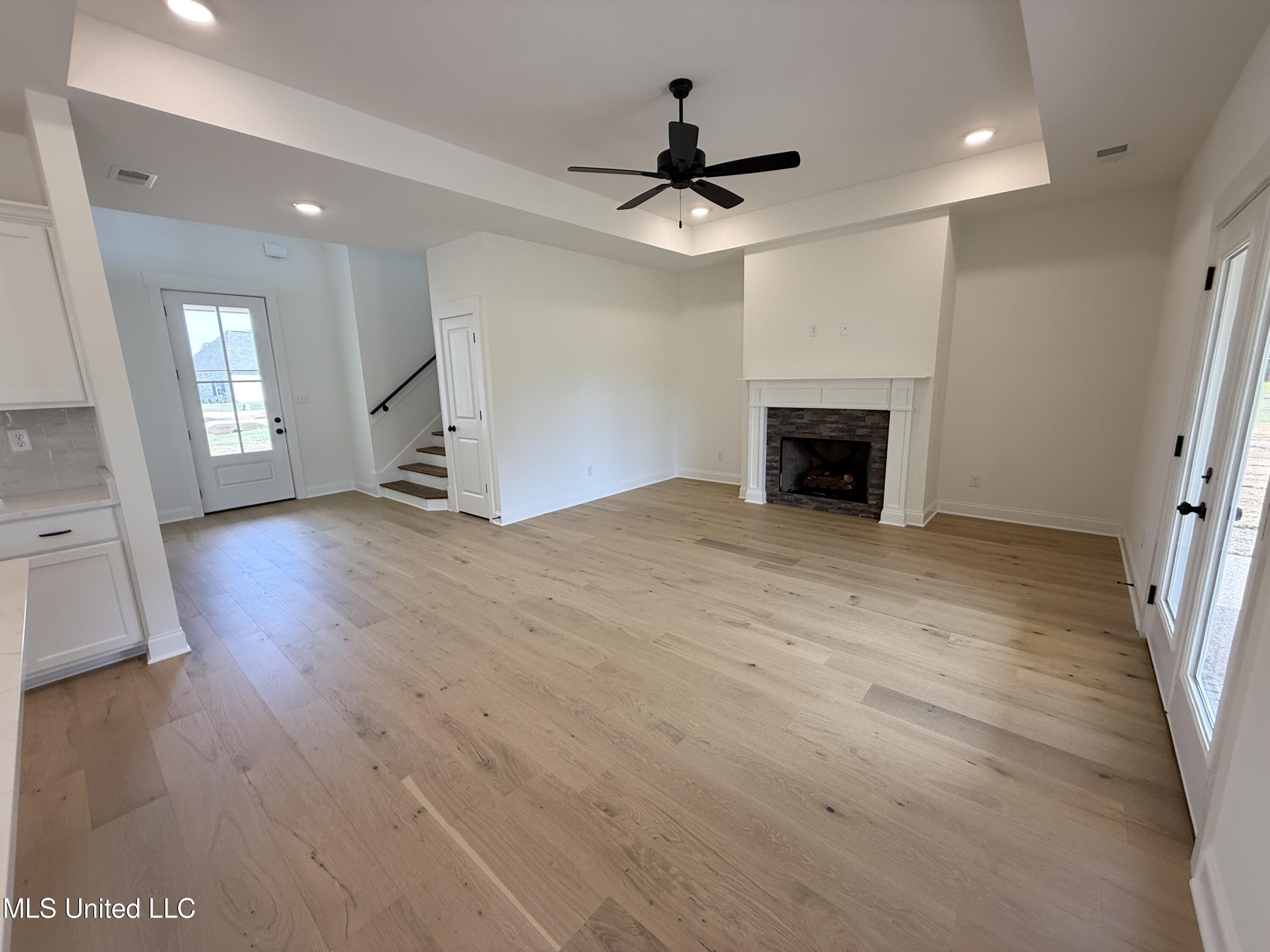 809 Wells Drive Hernando, MS 38632 - Photo 9 of 46 Teak