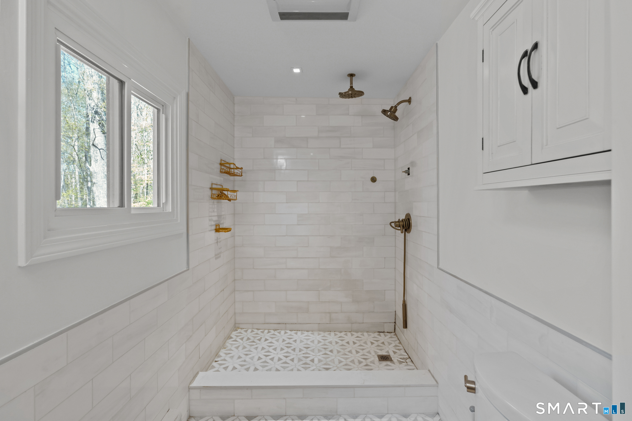 343 Hope Furnace Road Hope, RI 02831 - Photo 32 of 35 a bathroom with a shower