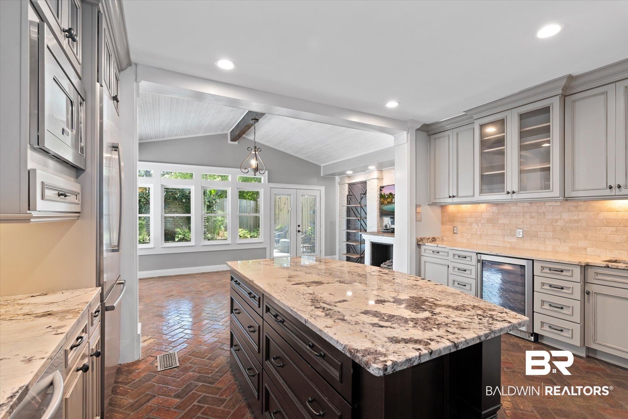 255 Adams Street Mobile, AL 36603 - Photo 12 of 32