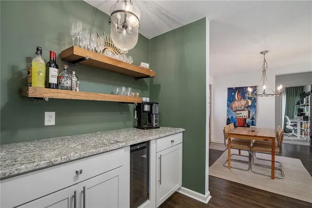 $250,000 | 7613 Locust Street, Kansas City, MO 64131