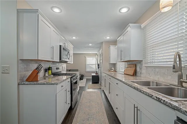 $250,000 | 7613 Locust Street, Kansas City, MO 64131