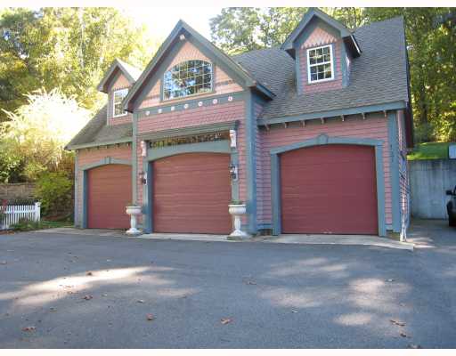258 Greenville Road North Smithfield, RI 02896 - Photo 12 of 12 Parking Lot/Garage.