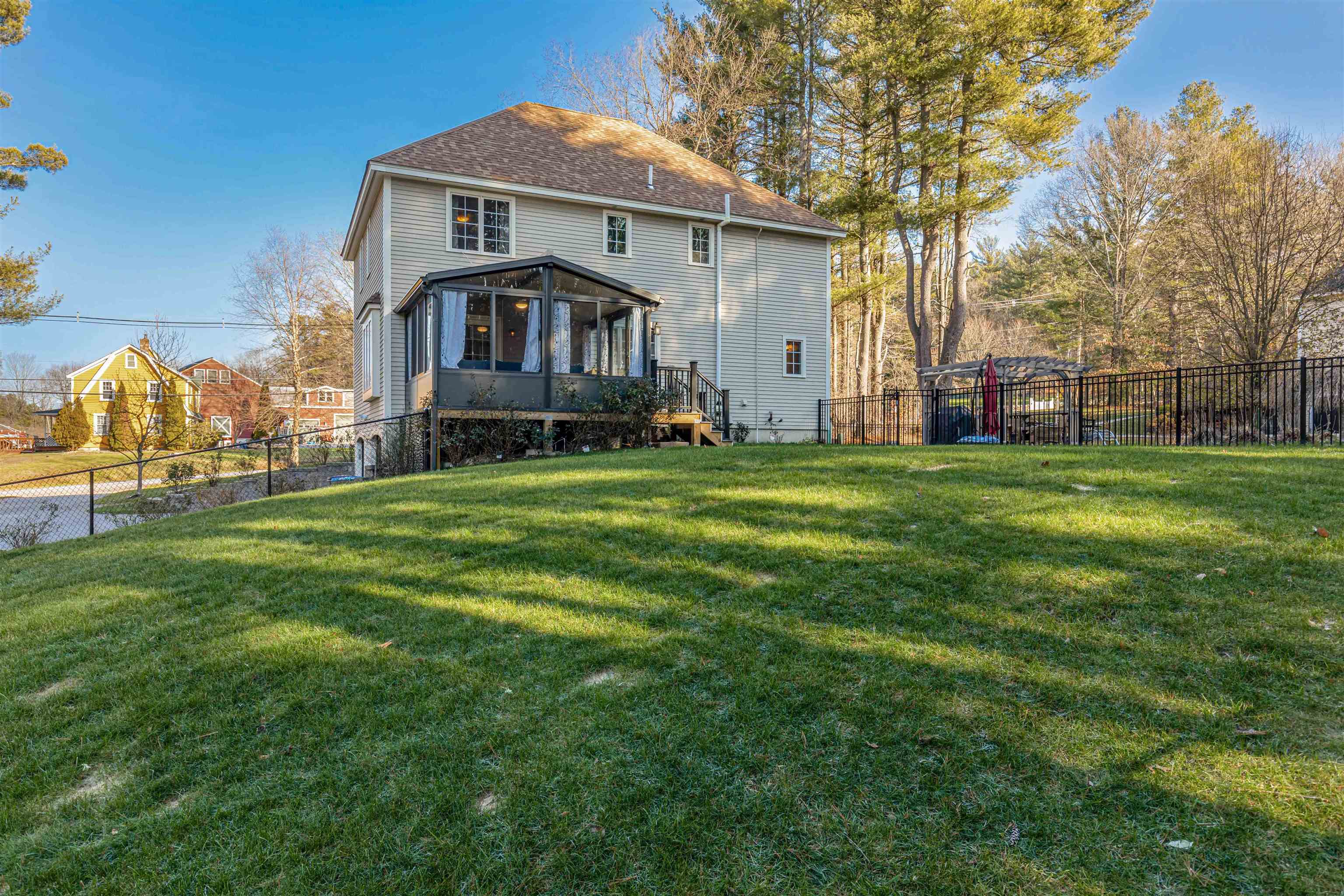 171 Londonderry Road Windham, NH 03087 - Photo 27 of 42