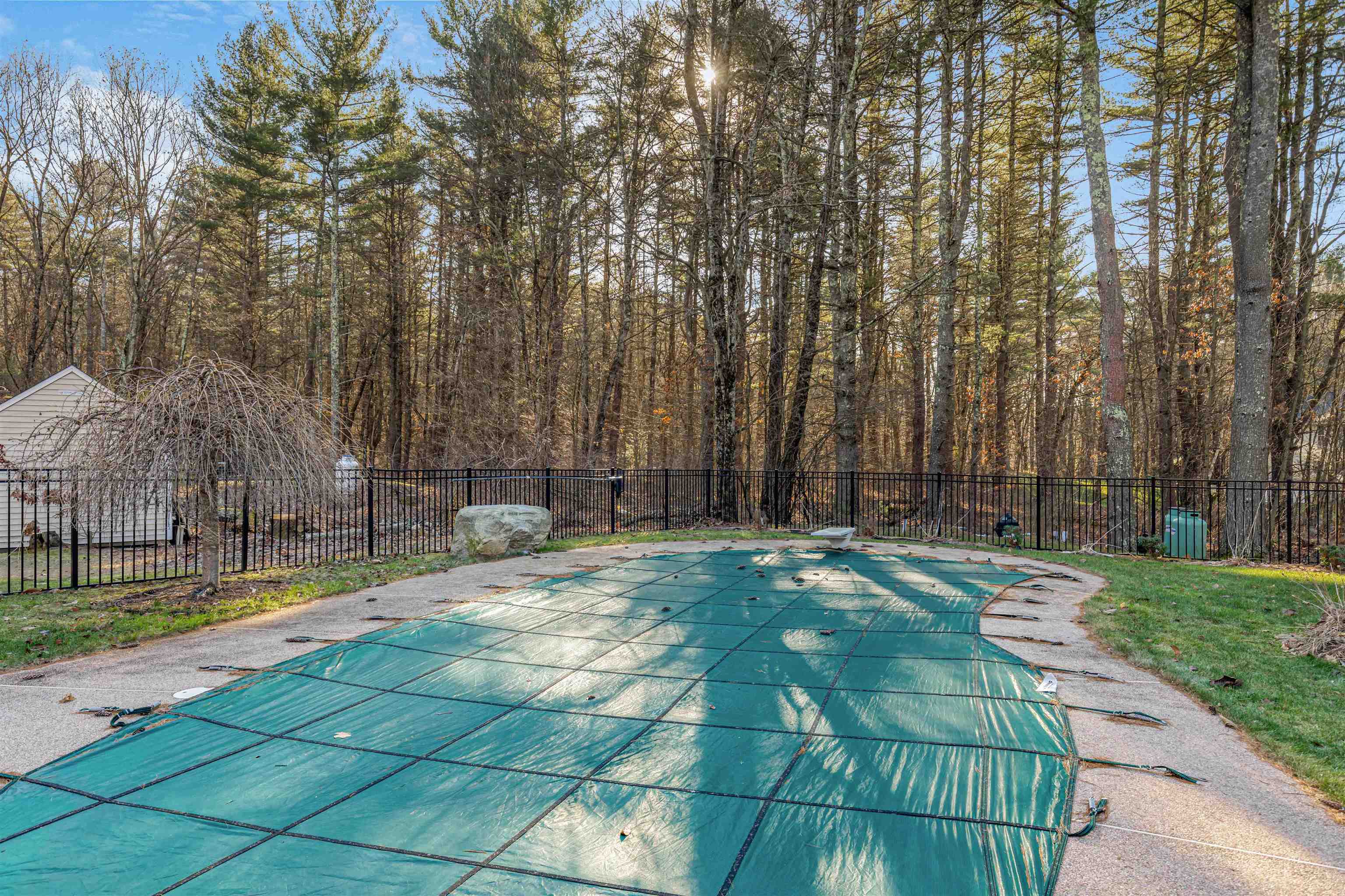 171 Londonderry Road Windham, NH 03087 - Photo 32 of 42