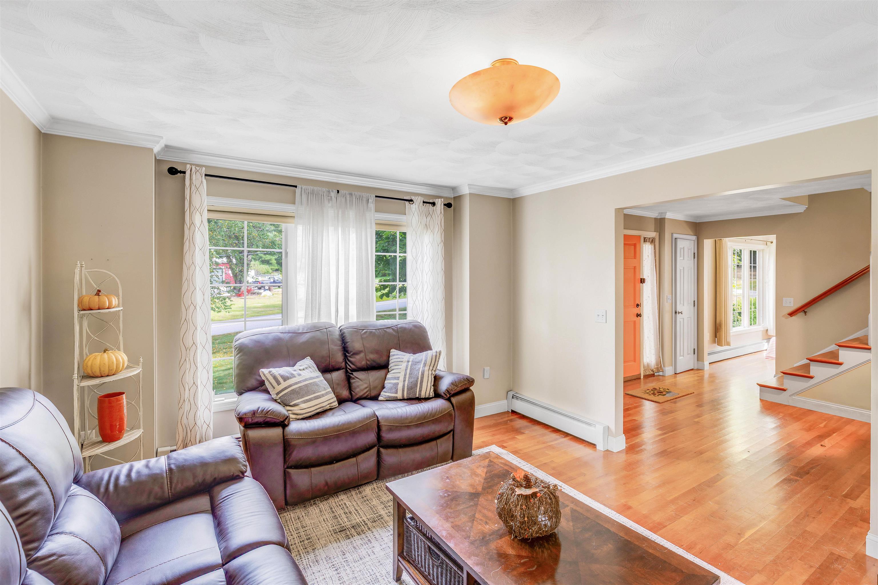 171 Londonderry Road Windham, NH 03087 - Photo 4 of 42