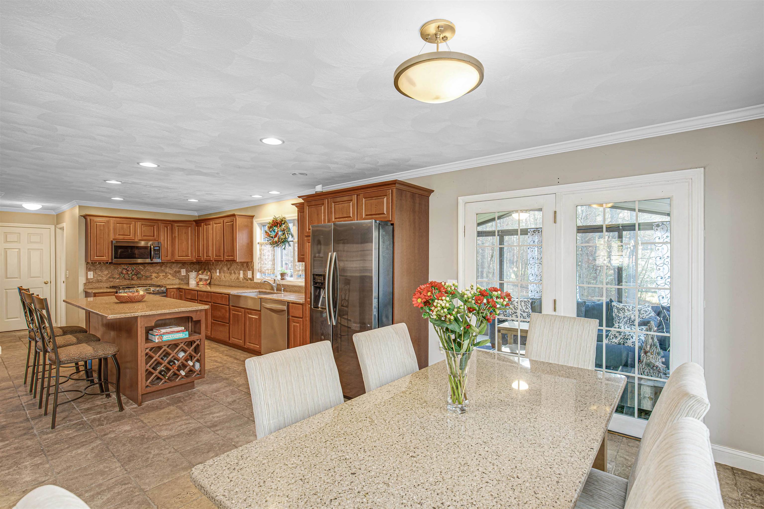 171 Londonderry Road Windham, NH 03087 - Photo 5 of 42