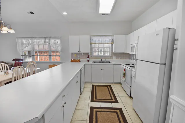 $175,000 | 3923 Gladiola Court, Unit 304, Myrtle Beach, SC 29588