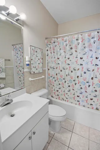 $175,000 | 3923 Gladiola Court, Unit 304, Myrtle Beach, SC 29588