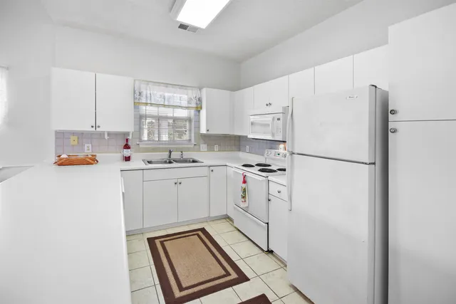 $175,000 | 3923 Gladiola Court, Unit 304, Myrtle Beach, SC 29588